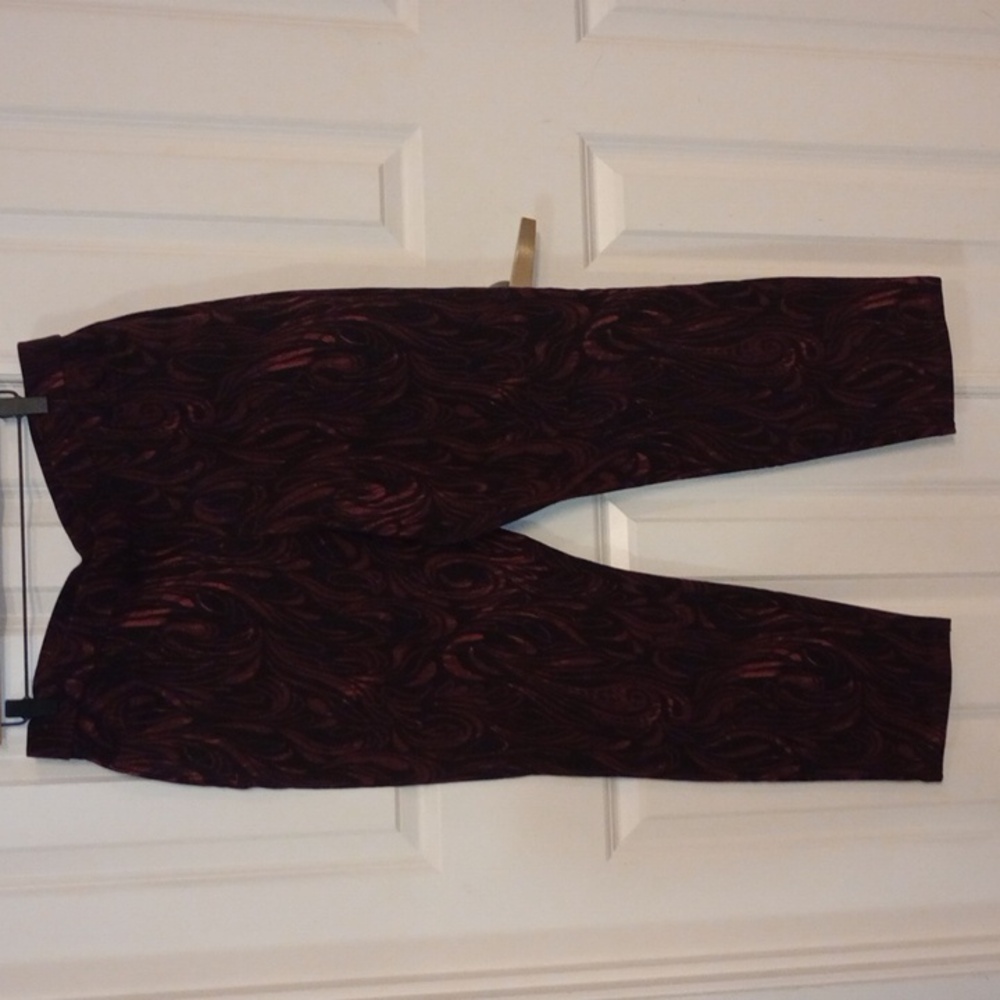 Susan graver weekend stretchy pants. Size large.